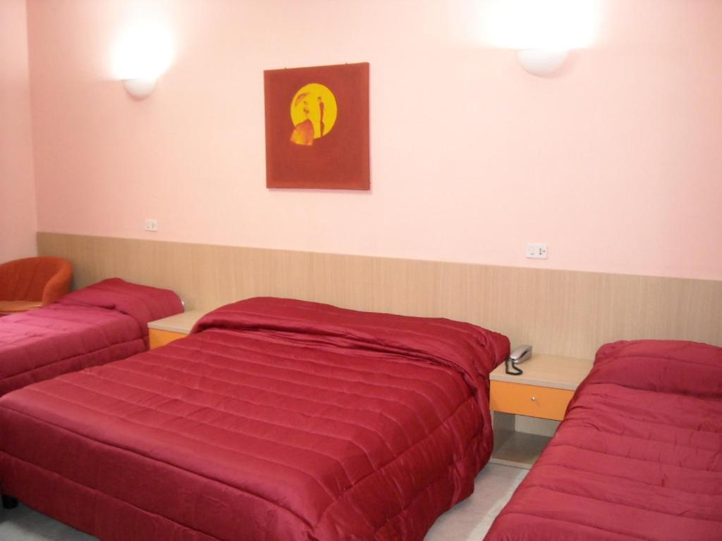 קאסרטה Hotel New Baby חדר תמונה